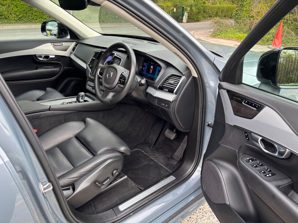 2023 Volvo XC90