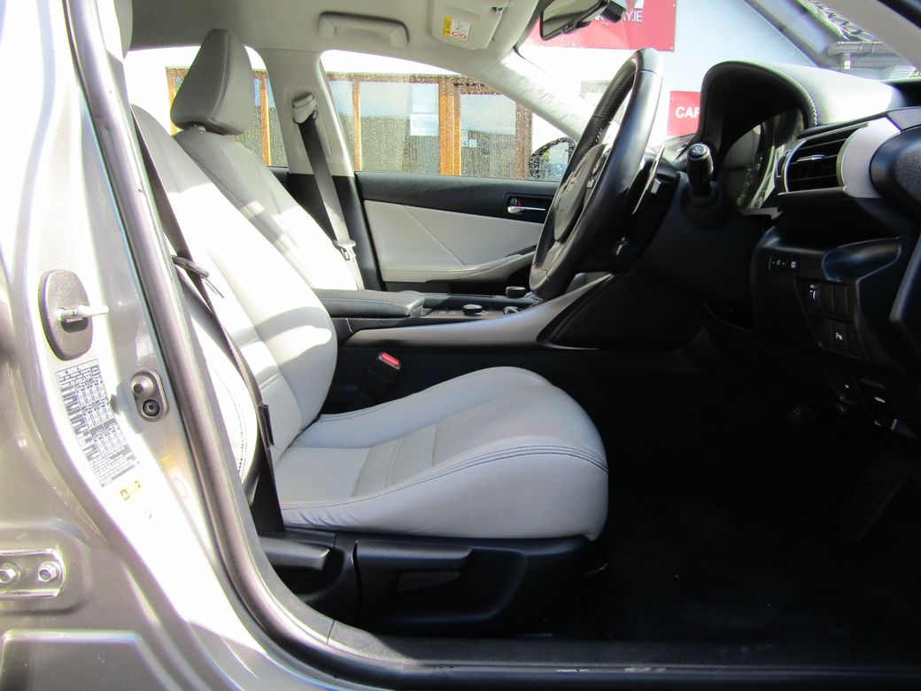 2015 Lexus IS