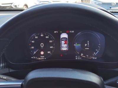 2022 Volvo XC40