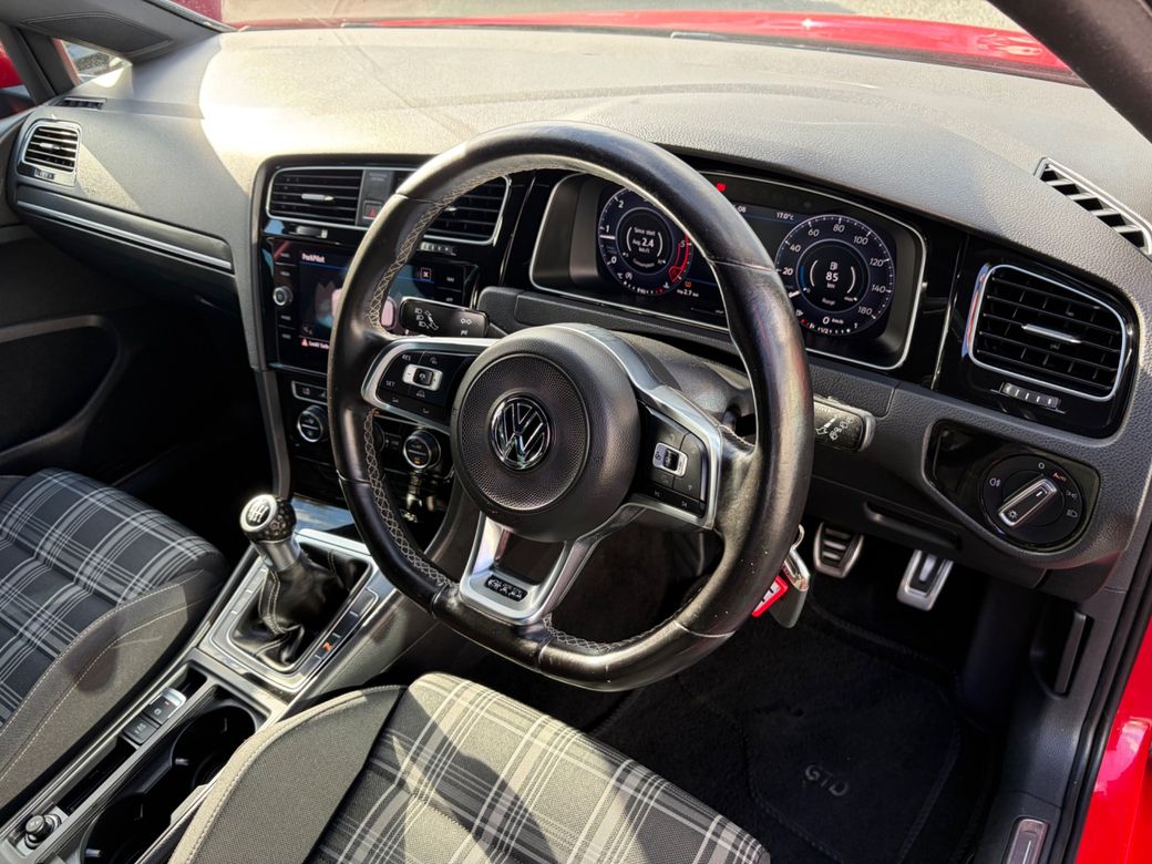 2017 Volkswagen Golf