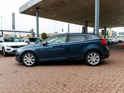 2016 Volvo V40