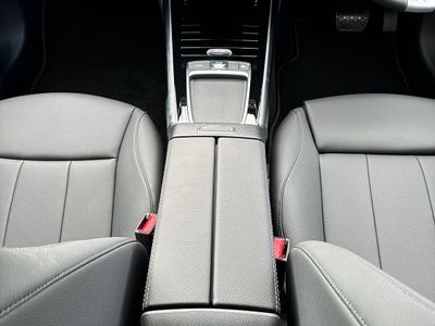 2025 Mercedes-Benz GLB Class