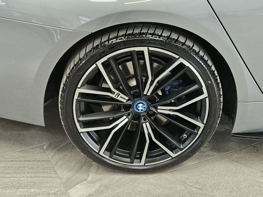 2022 BMW 5 Series