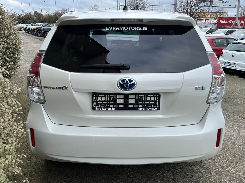 2018 Toyota Prius Alpha