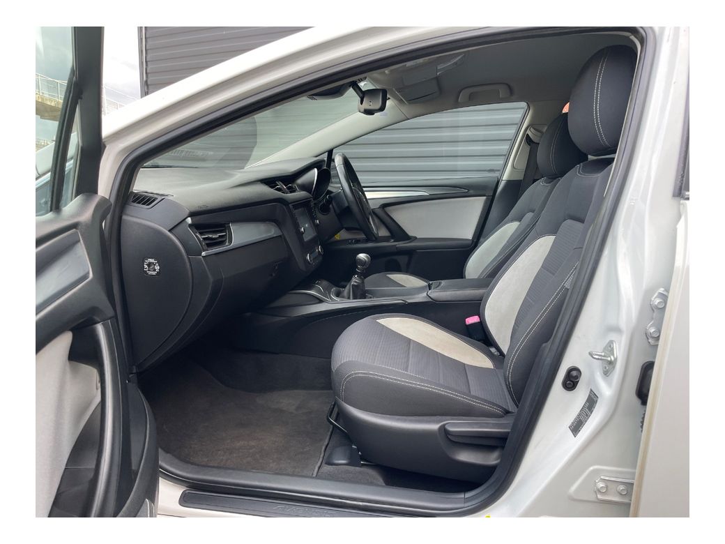 2016 Toyota Avensis
