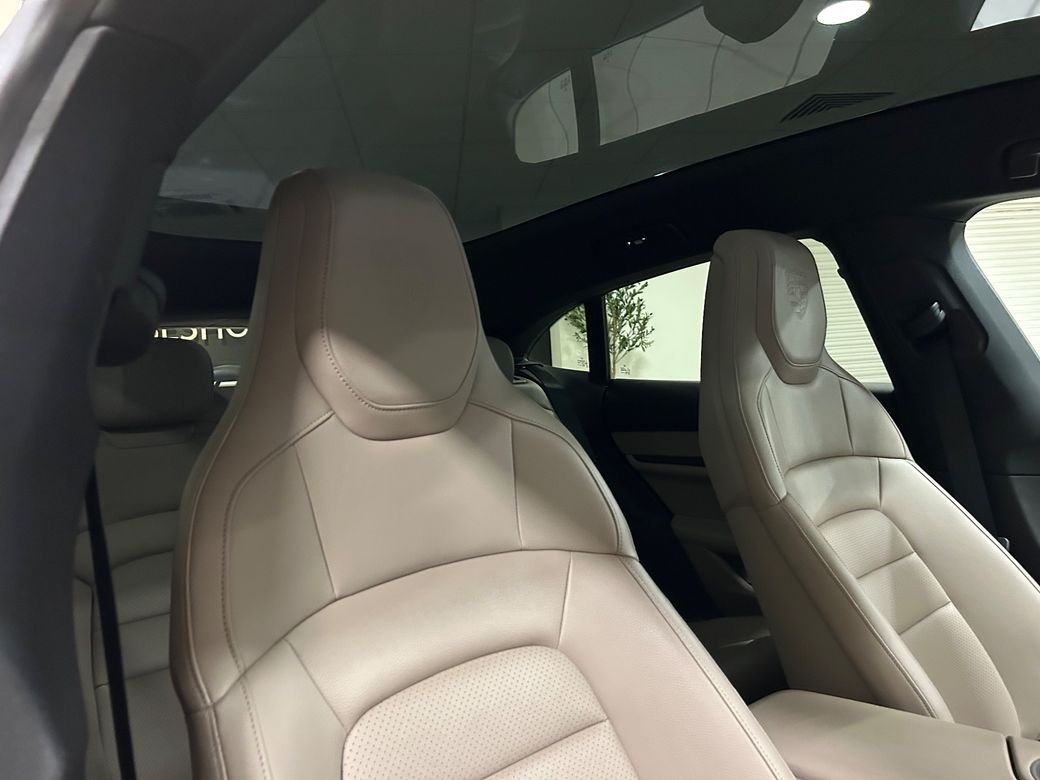 2022 Porsche Taycan