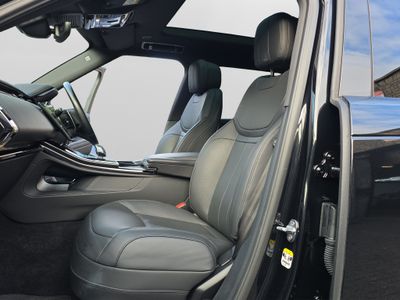 2025 Land Rover Range Rover Sport
