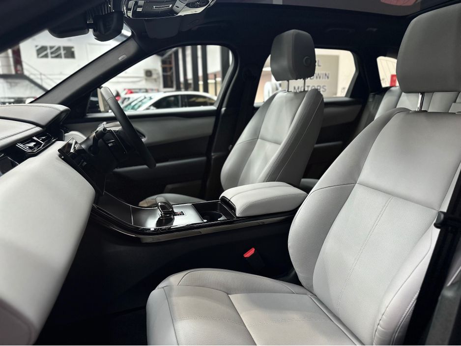 2025 Land Rover Range Rover Velar
