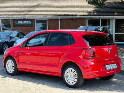 2015 Volkswagen Polo