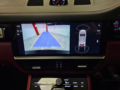 2023 Porsche Cayenne