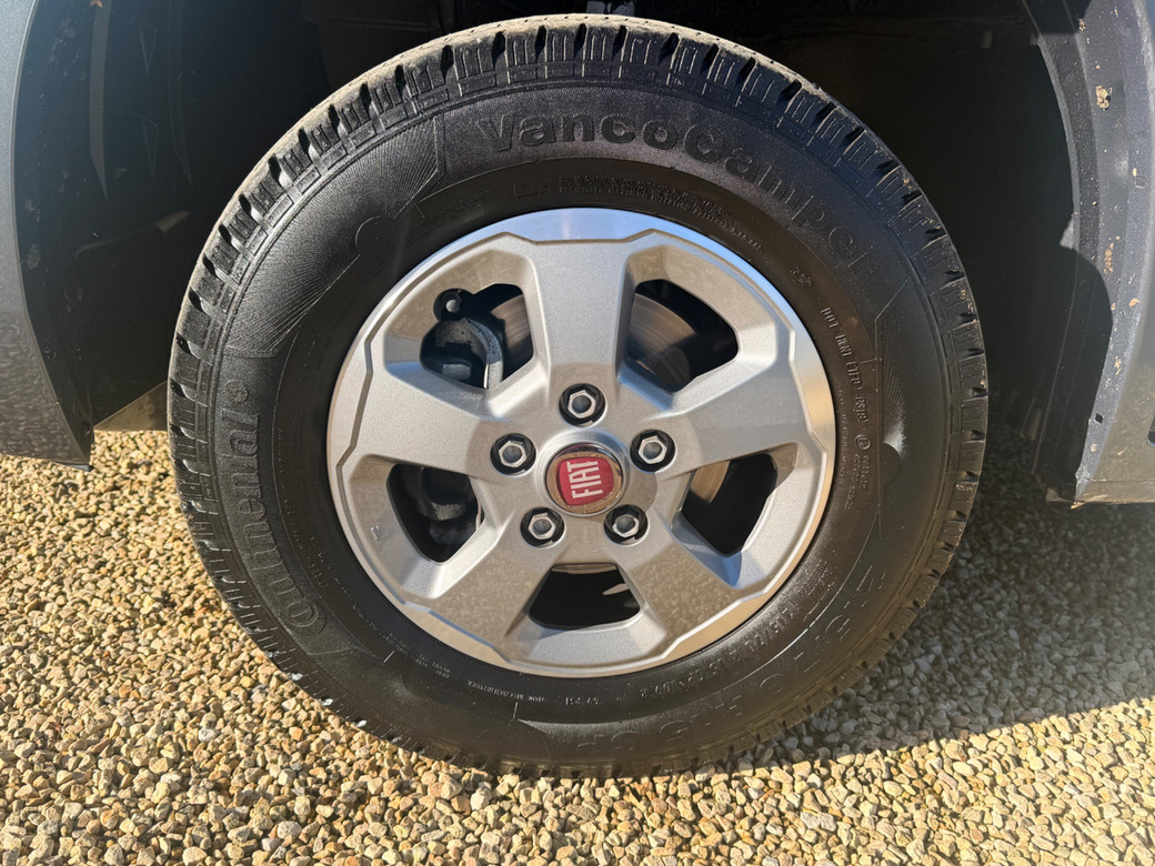 2019 ÀUTOTRAIL T-615 R.H.D MANUAL