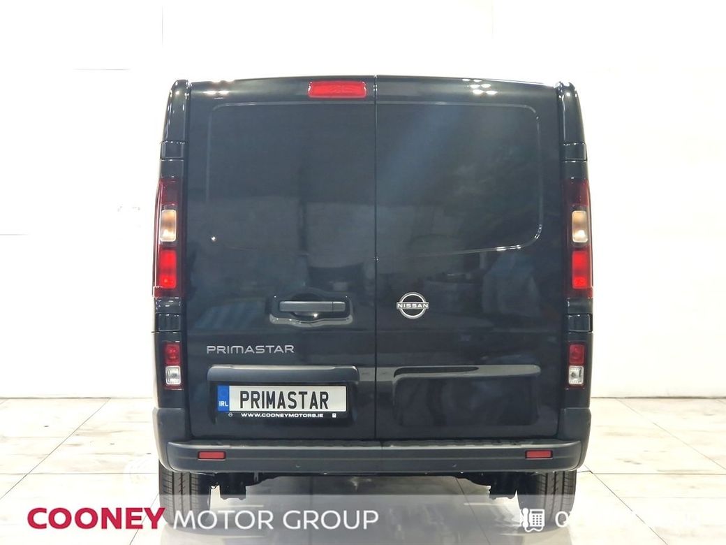 2025 Nissan Primastar