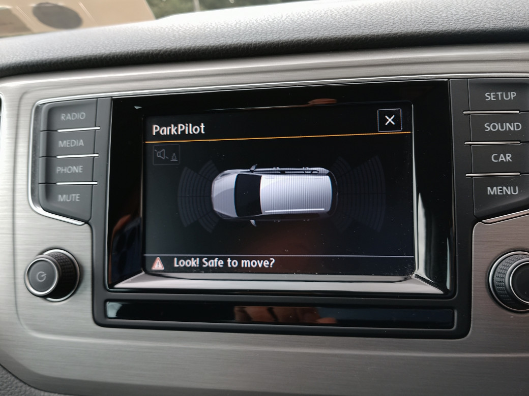 2016 Volkswagen Golf SV