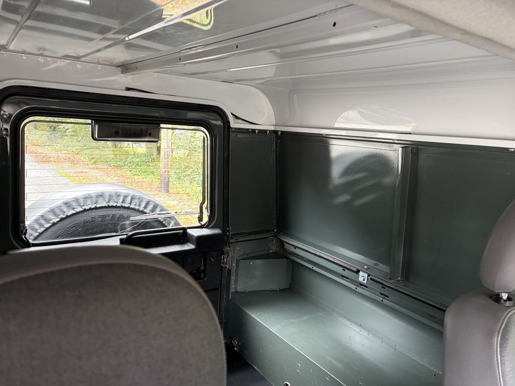 2015 Land Rover Defender 90