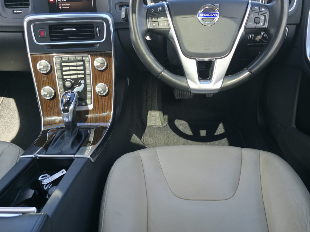 2018 Volvo V60 Cross Country