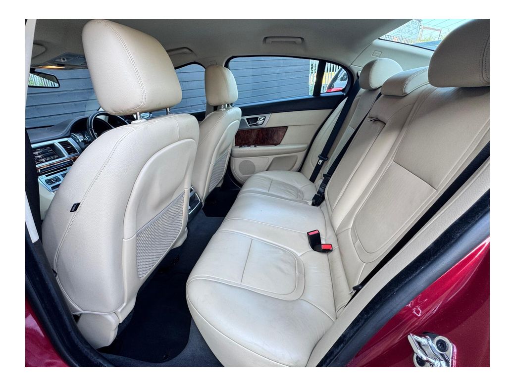 2014 Jaguar XF