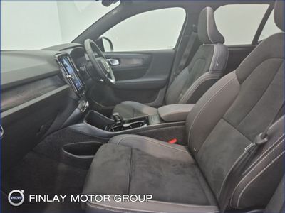 2022 Volvo XC40