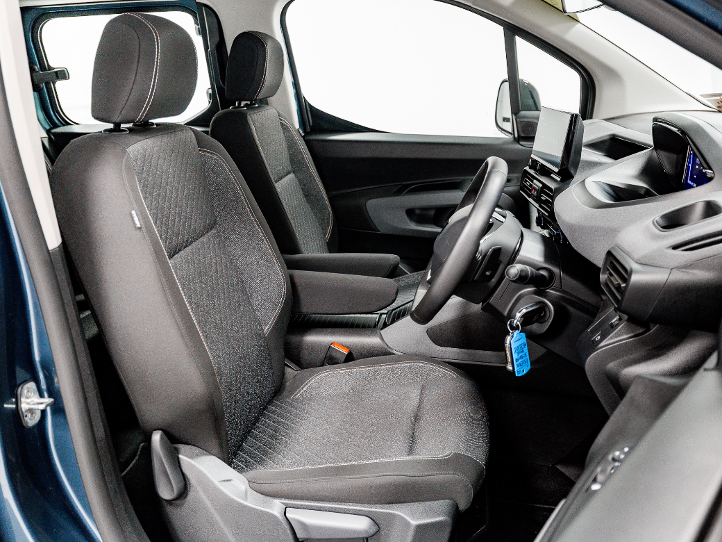 2025 Peugeot Rifter