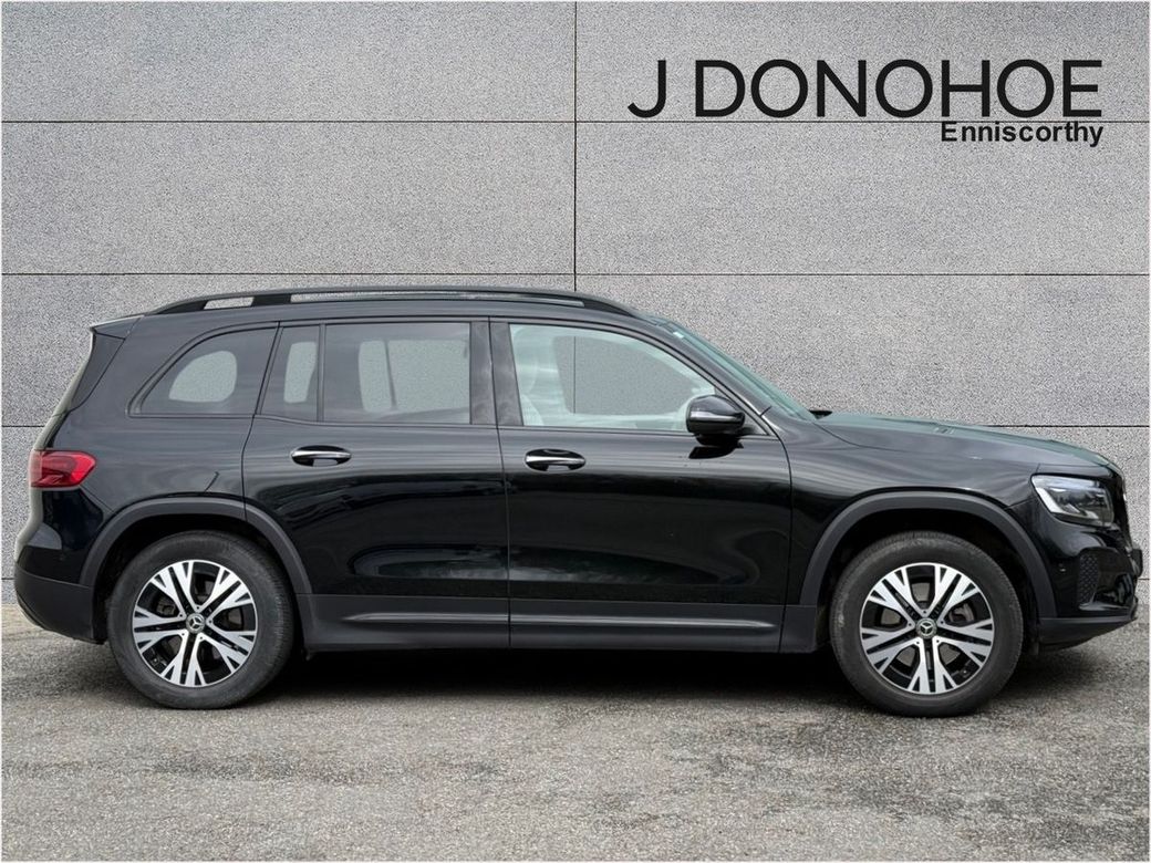 2025 Mercedes-Benz GLB Class