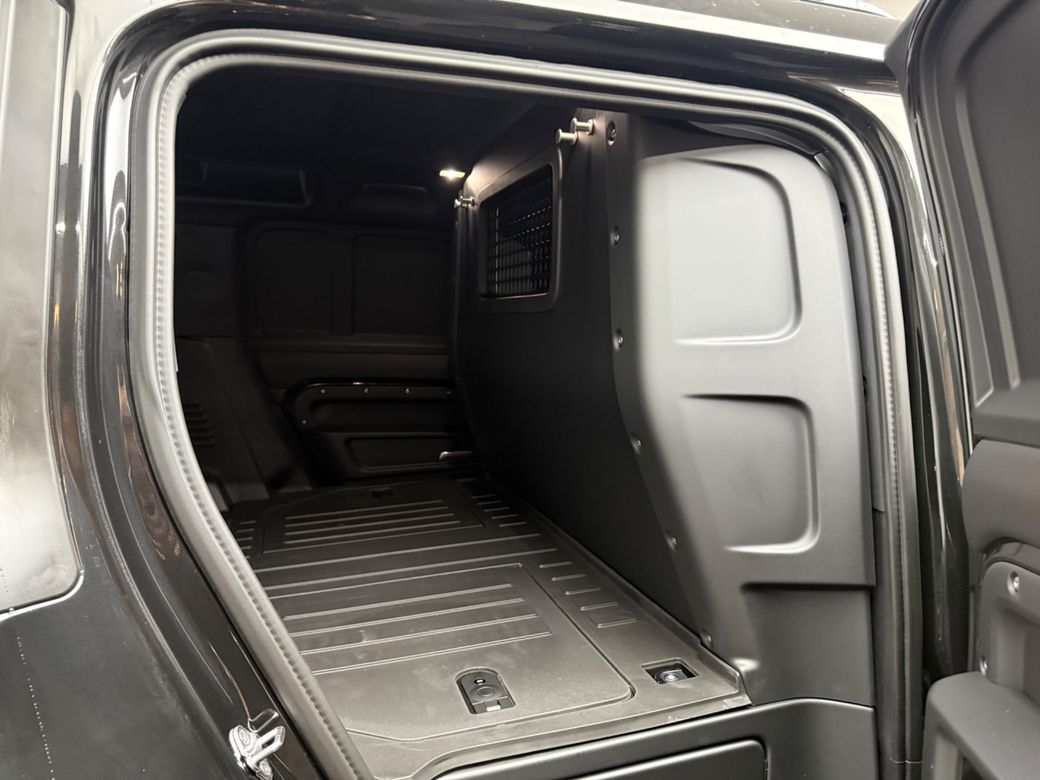 2026 Land Rover Defender