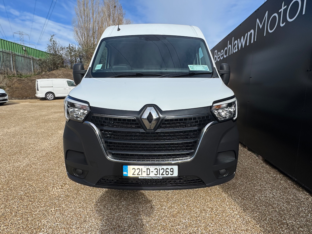 2022 Renault Master