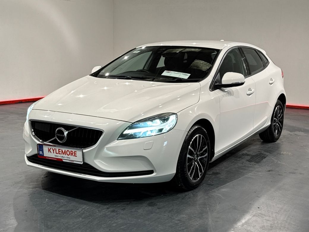 2019 Volvo V40