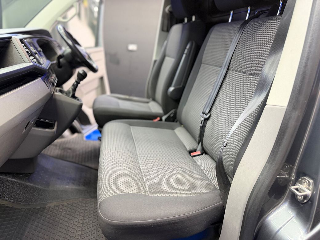 2020 Volkswagen Transporter