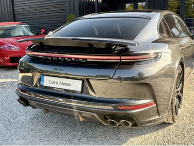 2025 Porsche Panamera