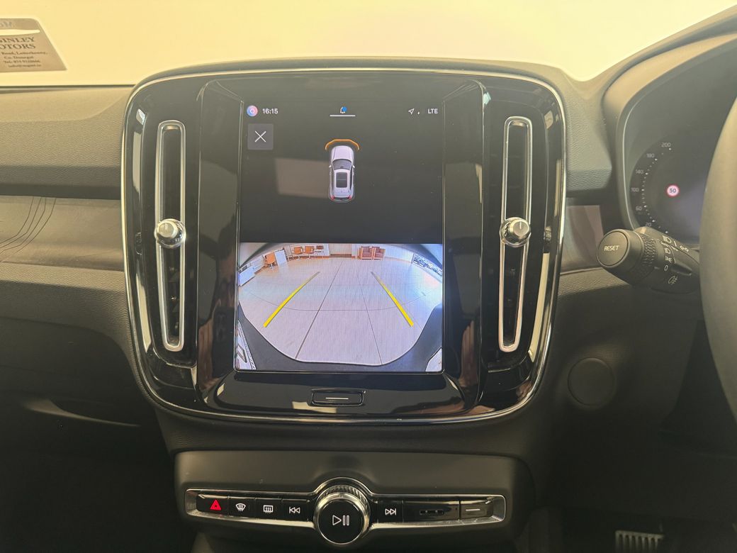 2023 Volvo XC40