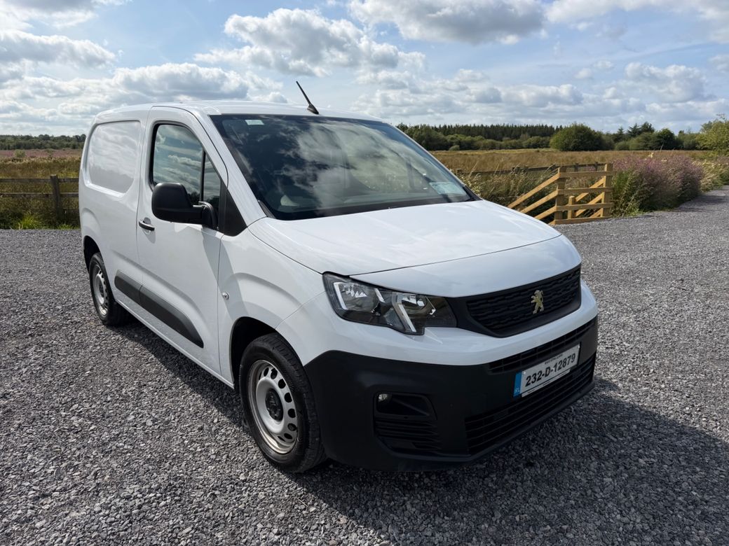 2023 Peugeot Partner