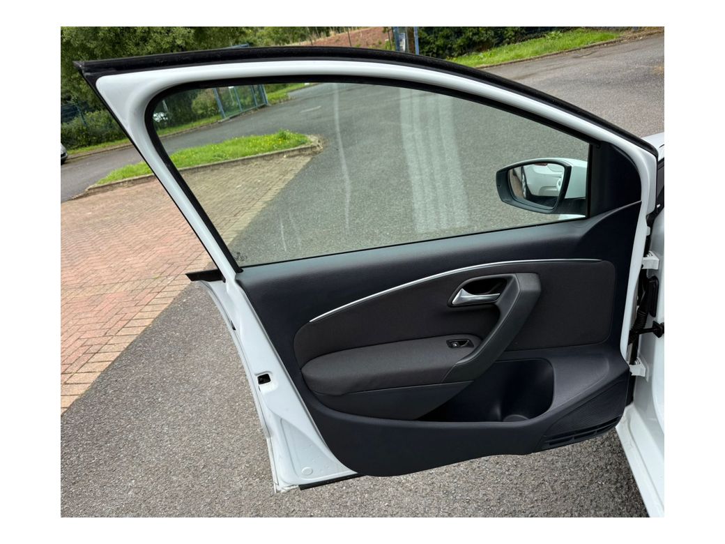 2015 Volkswagen Polo