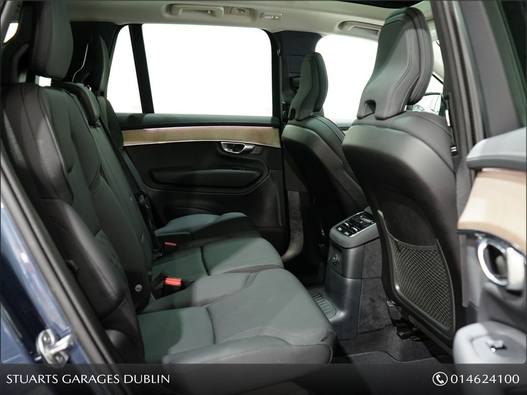 2025 Volvo XC90