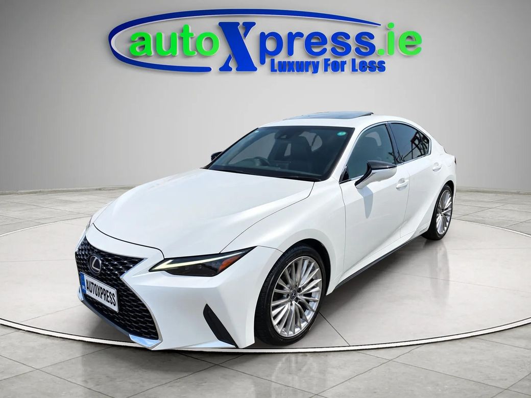 2021 Lexus IS 300h