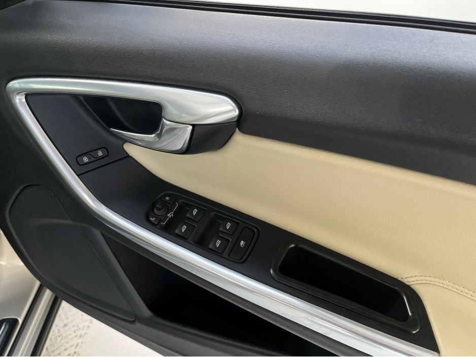 2016 Volvo S60