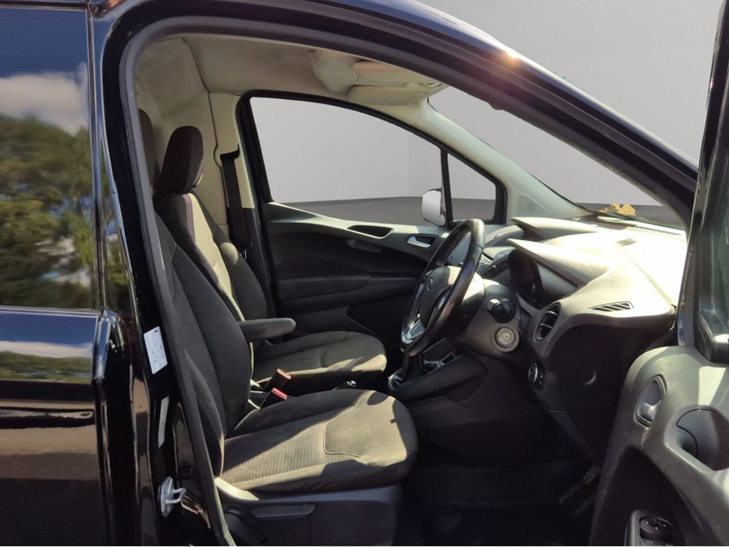 2017 Ford Transit Courier