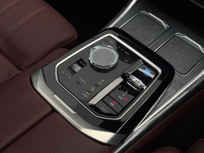 2024 BMW i7