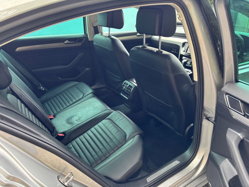 2015 Volkswagen Passat