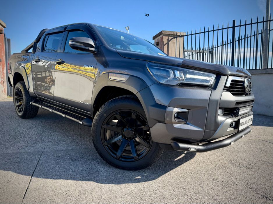 2024 Toyota Hilux