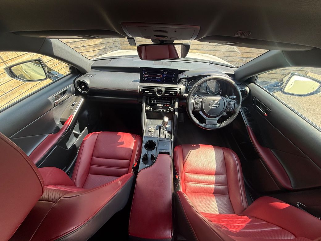 2023 Lexus IS 300h