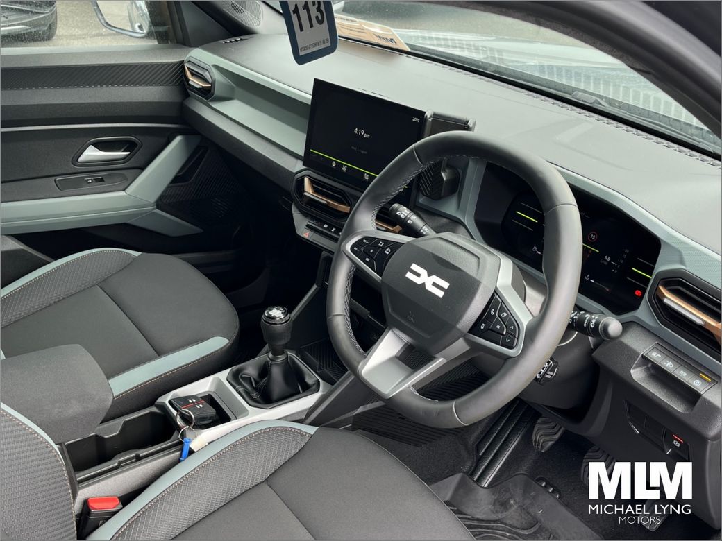 2025 Dacia Duster
