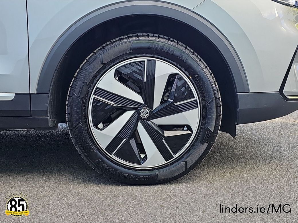 2022 MG ZS