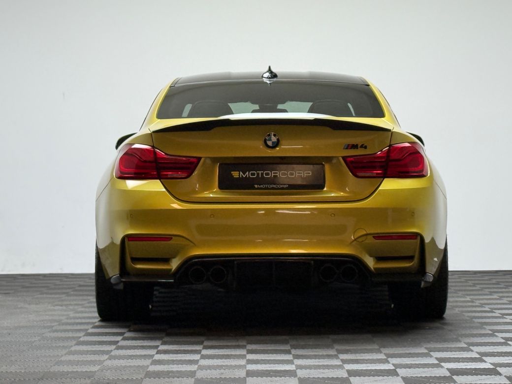2019 BMW M4