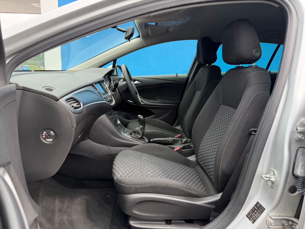 2018 Vauxhall Astra