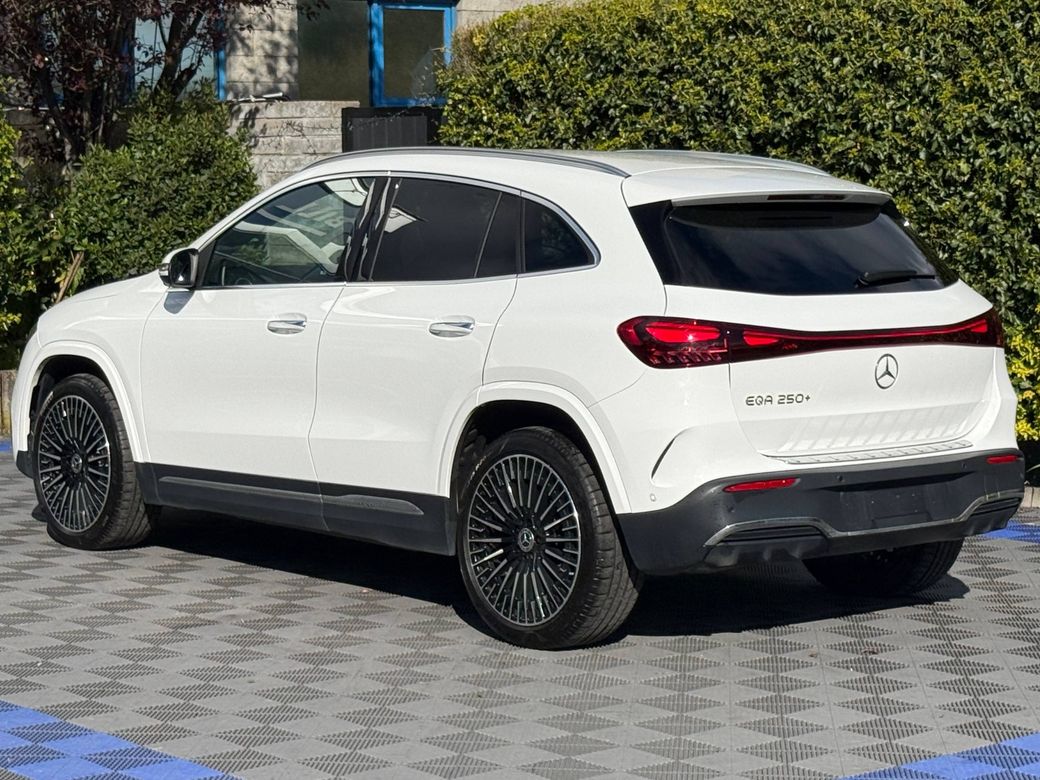 2025 Mercedes-Benz EQA
