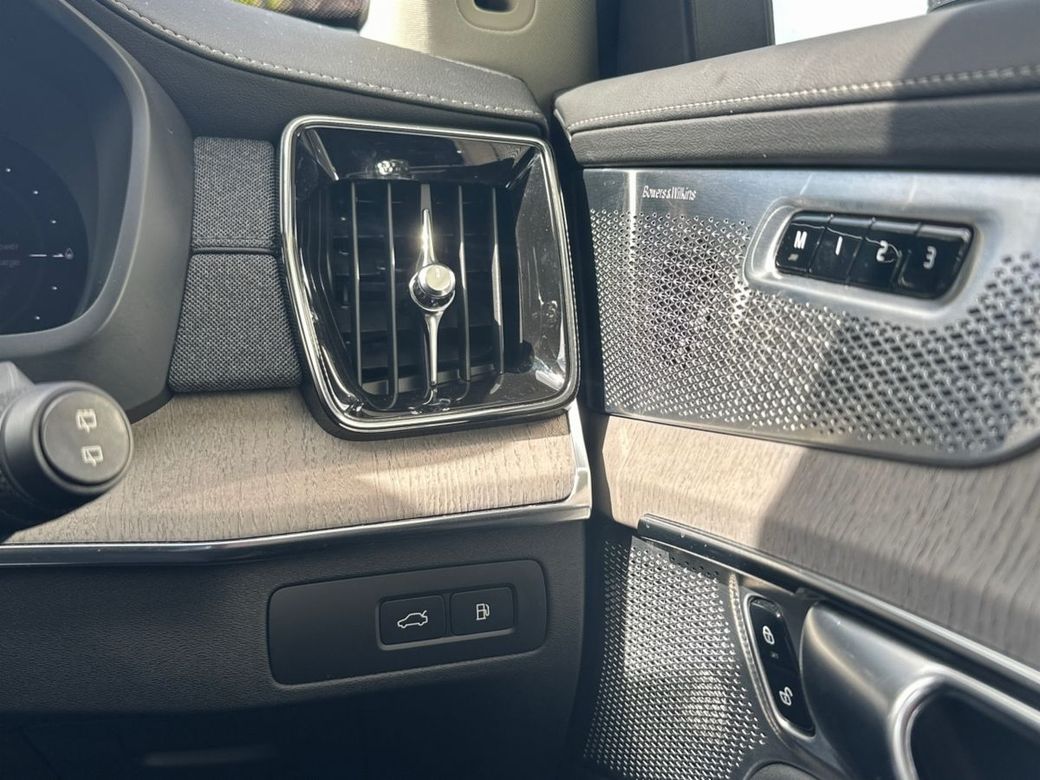 2025 Volvo XC90