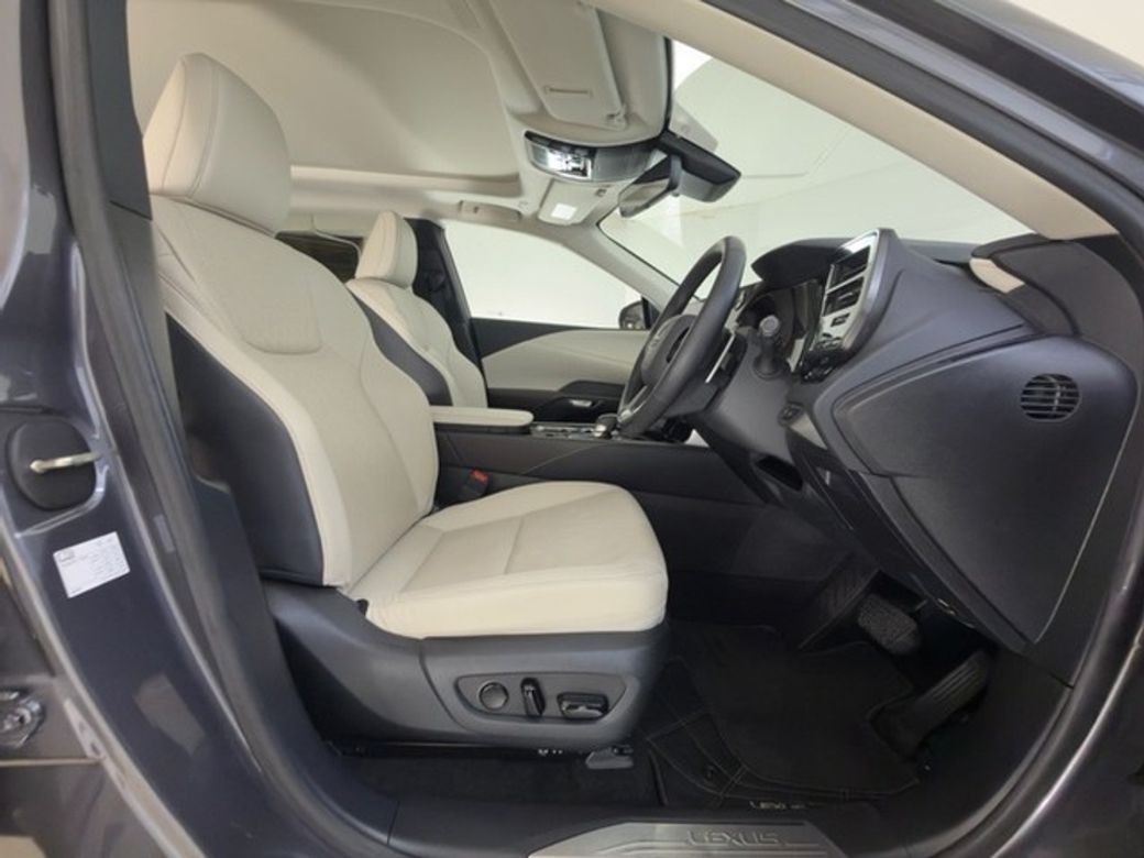 2023 Lexus RX450h+