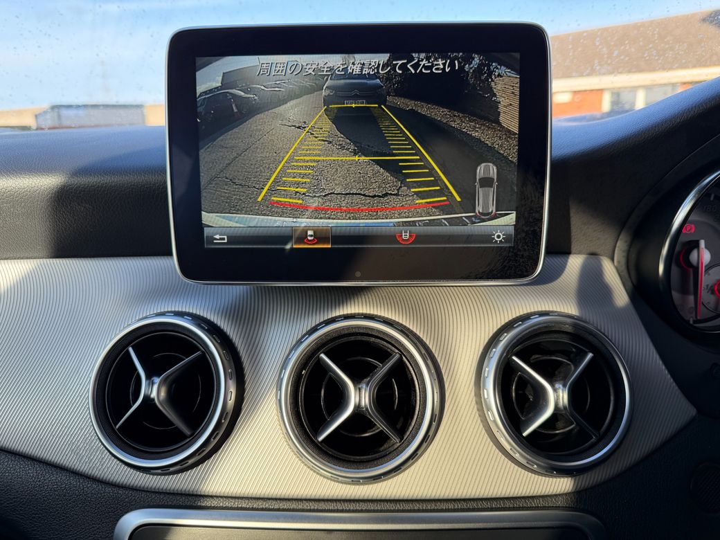 2016 Mercedes-Benz GLA 180