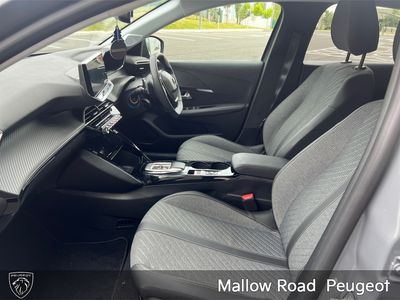 2025 Peugeot 208