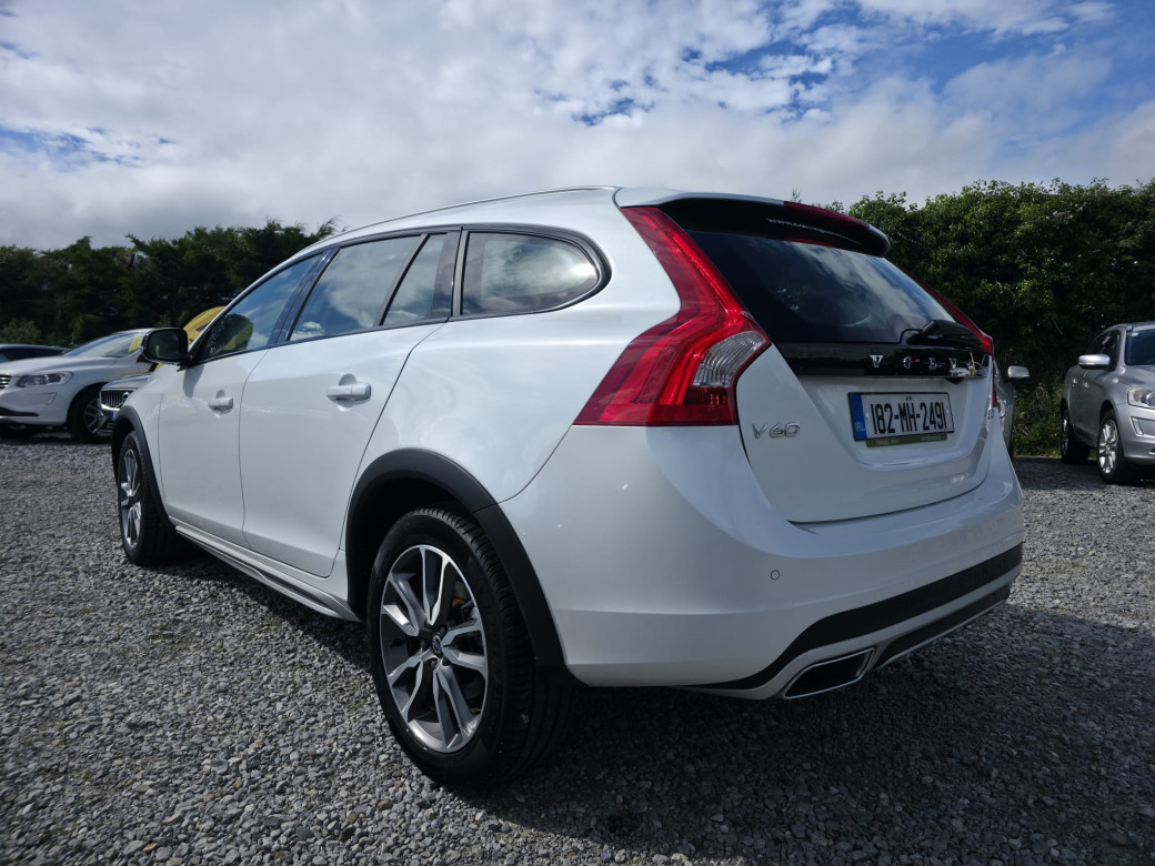 2018 Volvo V60 Cross Country
