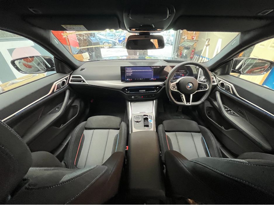 2025 BMW i4